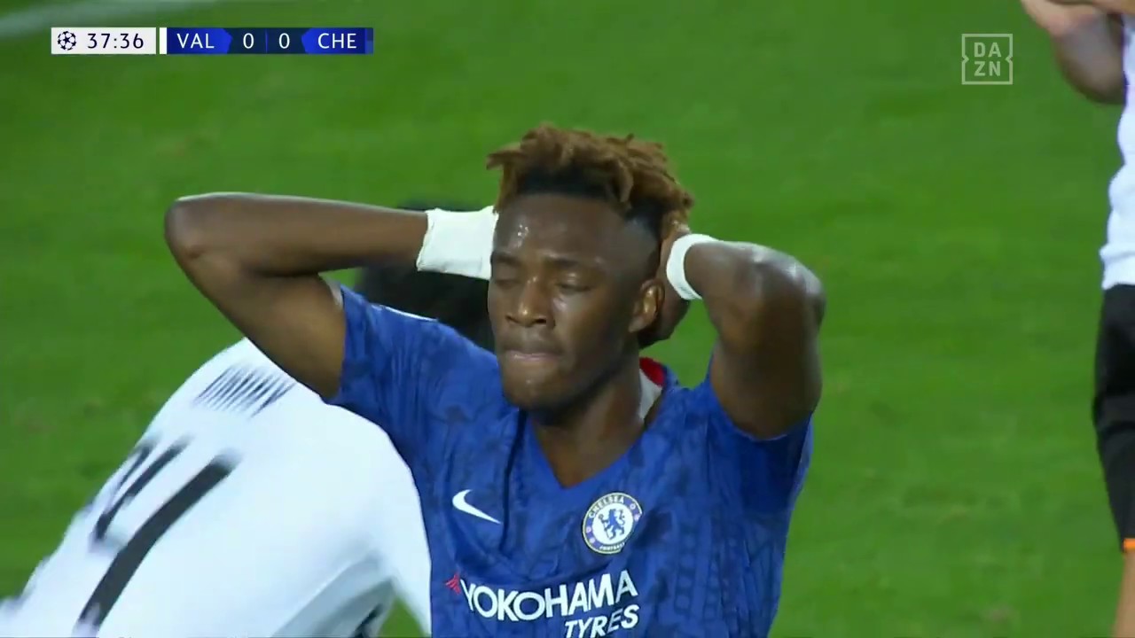 ŷ Ź 2-2 ū UCL 2019-20